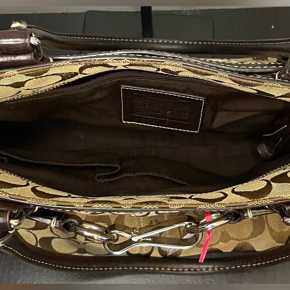 Coach Signature Hampton Carry All Tote/Shoulder Bag - Picture 3 of 7